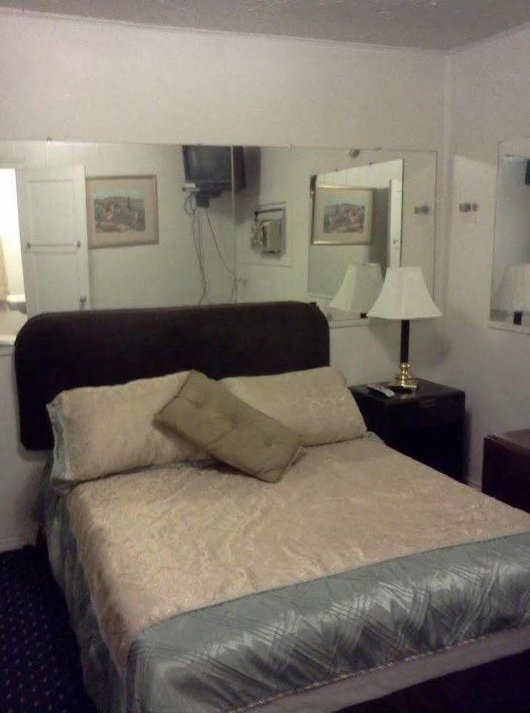 Pillow Talk Motel Wellington Екстериор снимка