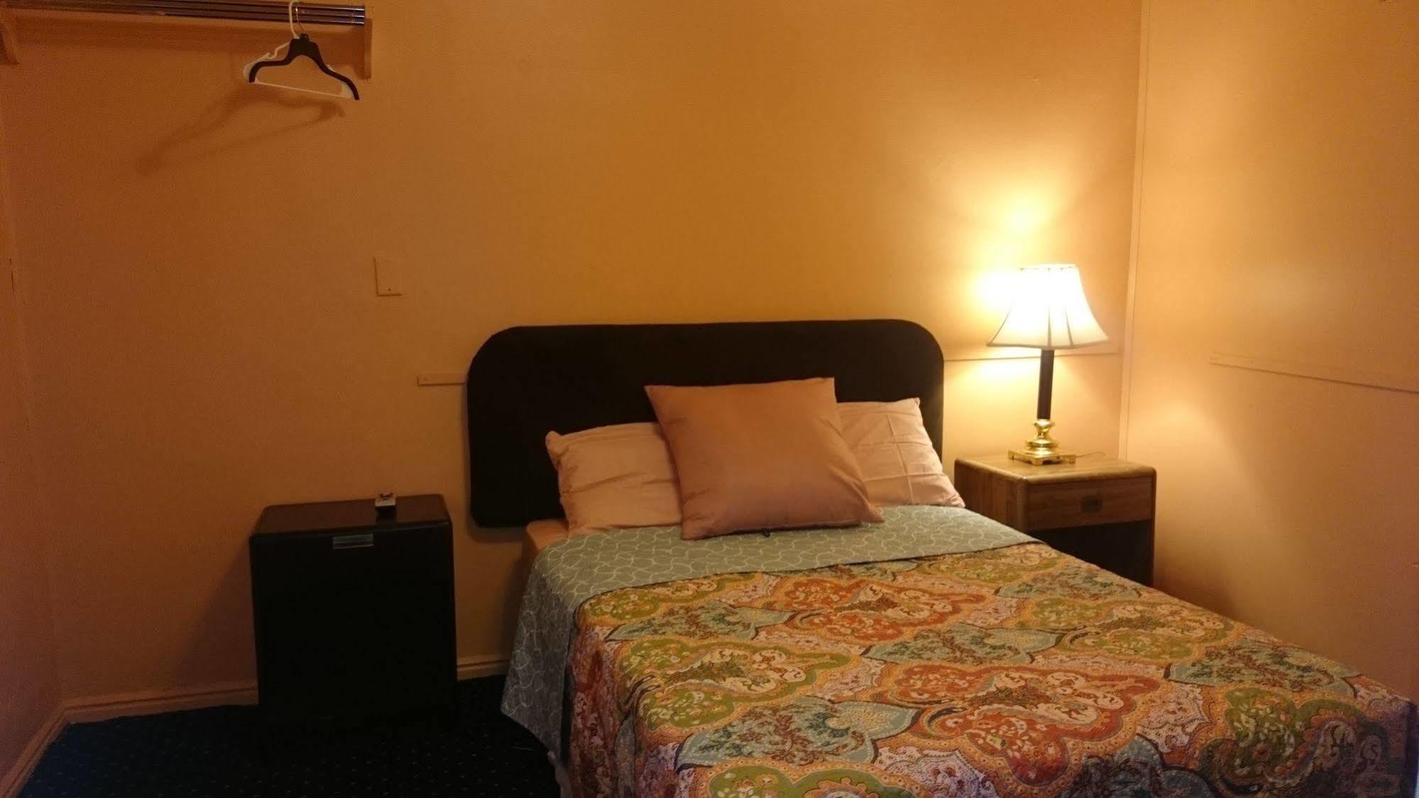 Pillow Talk Motel Wellington Екстериор снимка